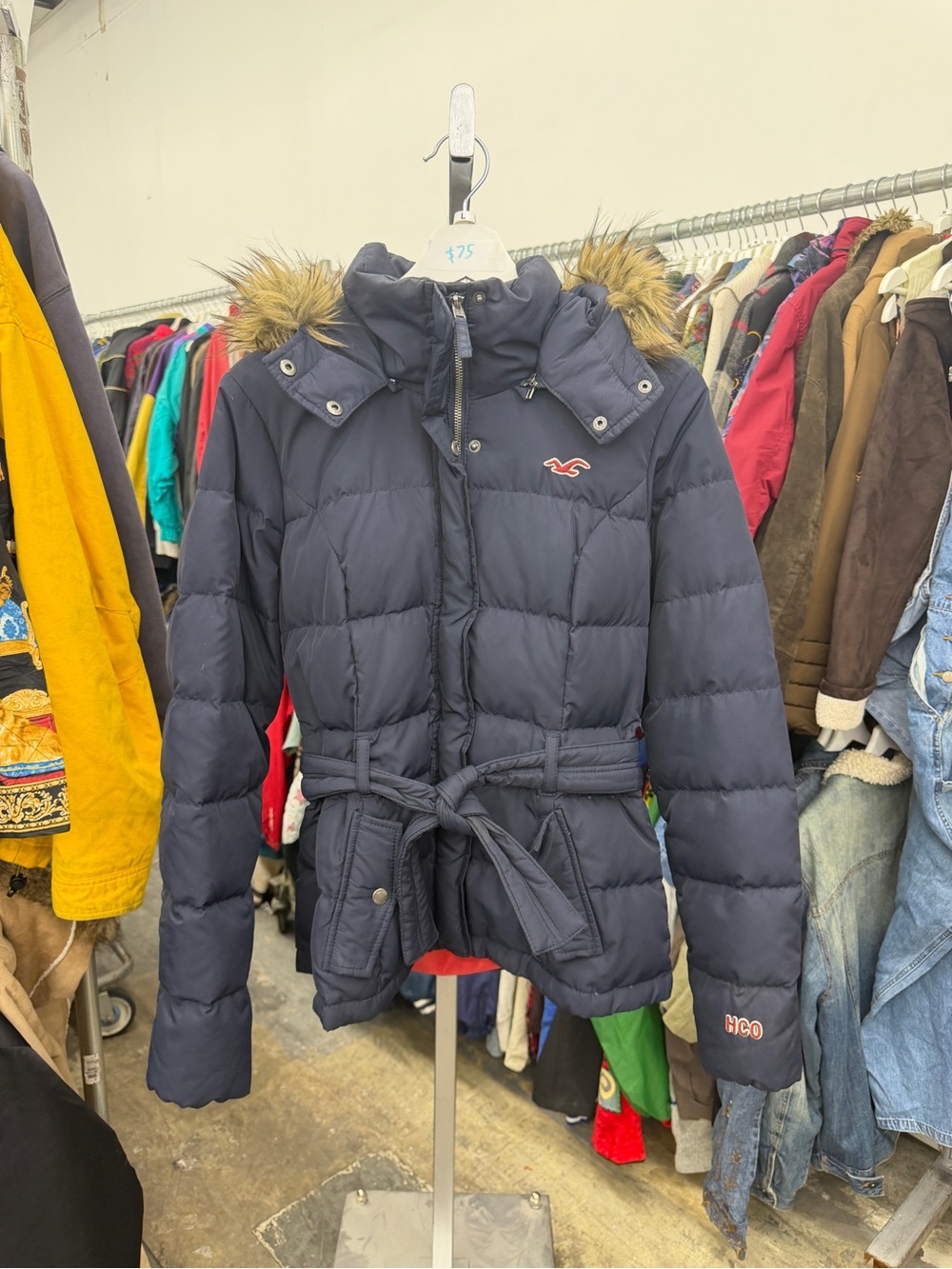 Y2K Hollister Women’s Medium Navy Blue Full Zip Belted Fur Hooded Puffer Jacket